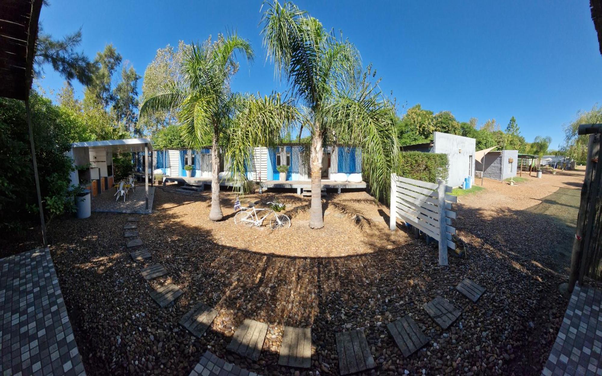 Squania Suite Container&Monoambientes Termas del Daymán Esterno foto